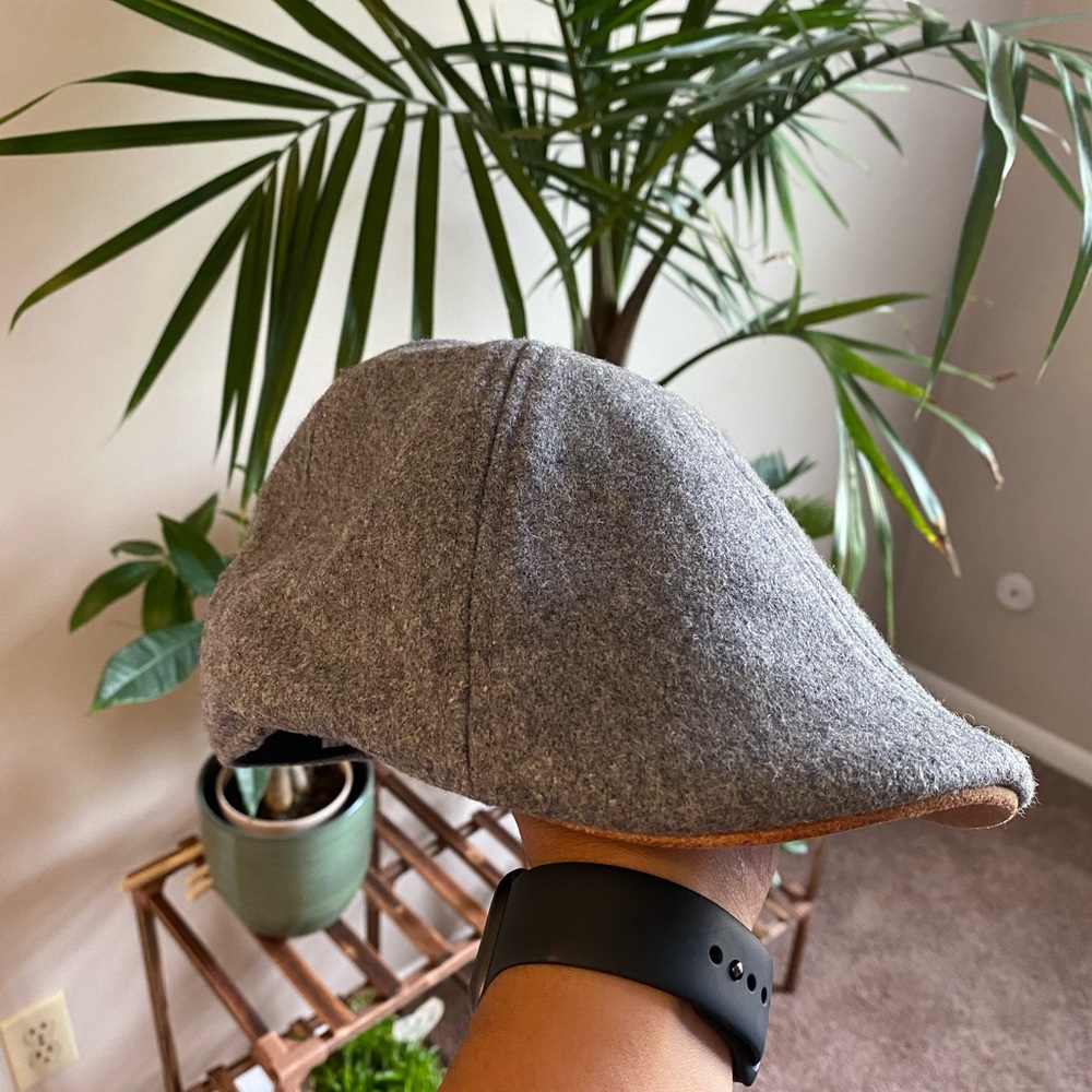 Boston Scally Company Flat Gray Brown Suede Brim Cap Size S